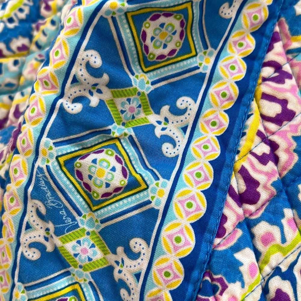 Vera Bradley Large Duffle (sold out- discontinued pattern)